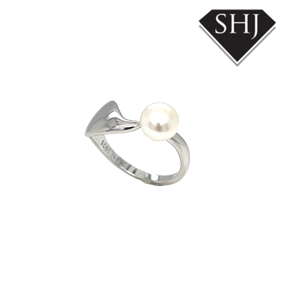 Silver Pearl Ring