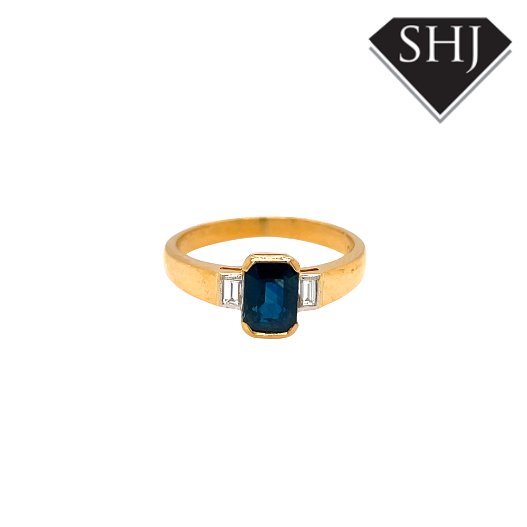 18ct Yellow Gold Sapphire & Diamond Ring