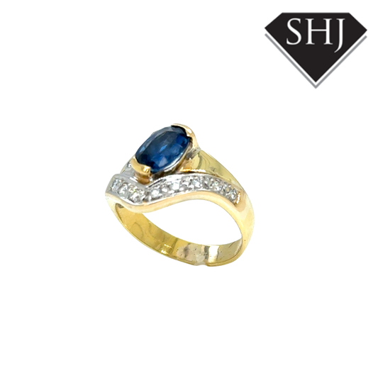 18ct Yellow Gold Diamond and Sapphire Ring