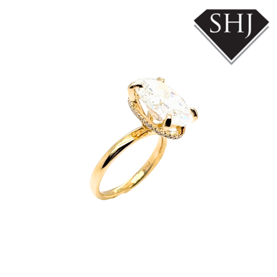 18ct Yellow Gold Lab Grown Oval 5.00ct Diamond Hidden Halo Ring E VVS2