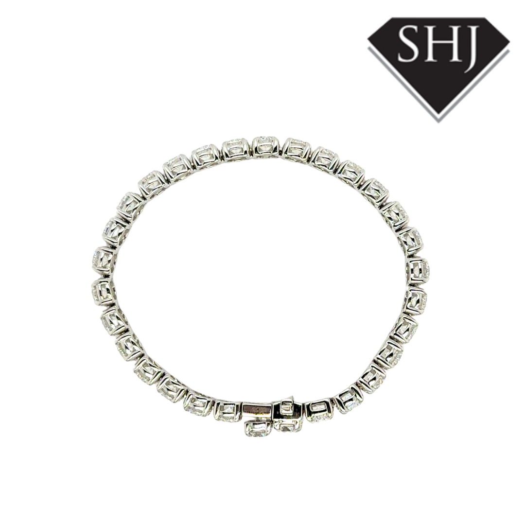 18ct White Gold Lab Grown 15.00ct Diamond Tennis Bracelet