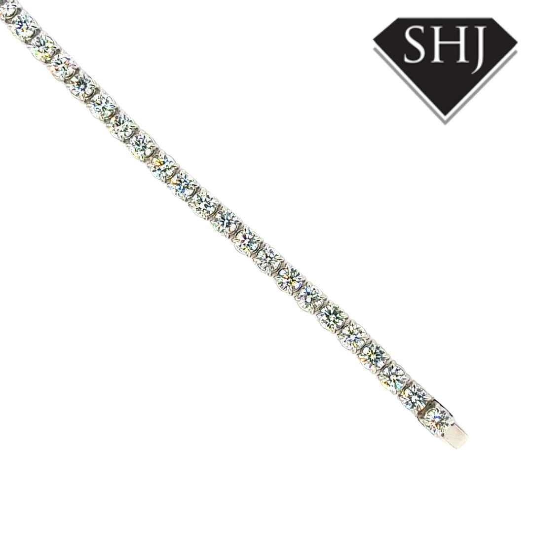 18ct White Gold Lab Grown 15.00ct Diamond Tennis Bracelet