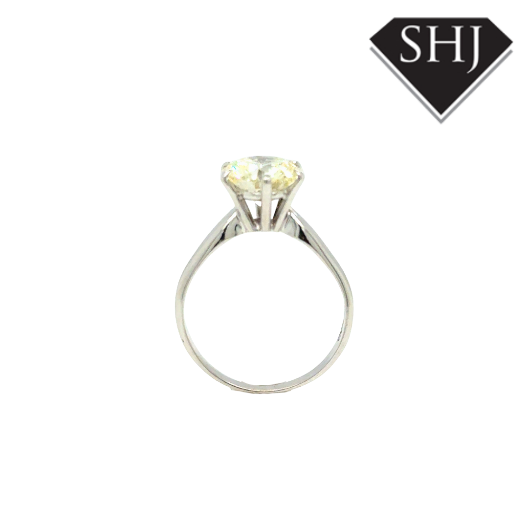 18ct White Gold 2.70ct Diamond Single Stone Ring