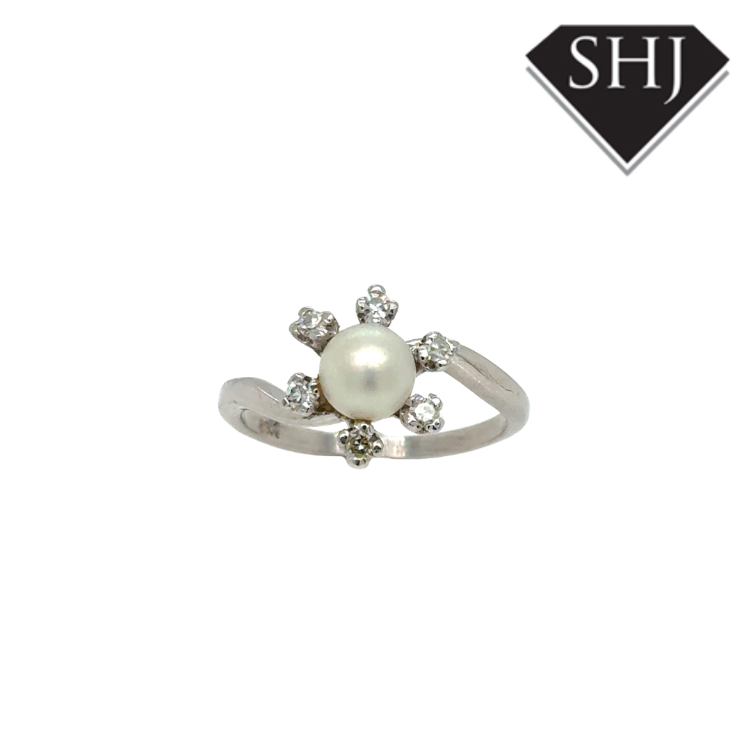 14ct Yellow Gold Pearl & Diamond Cluster Ring