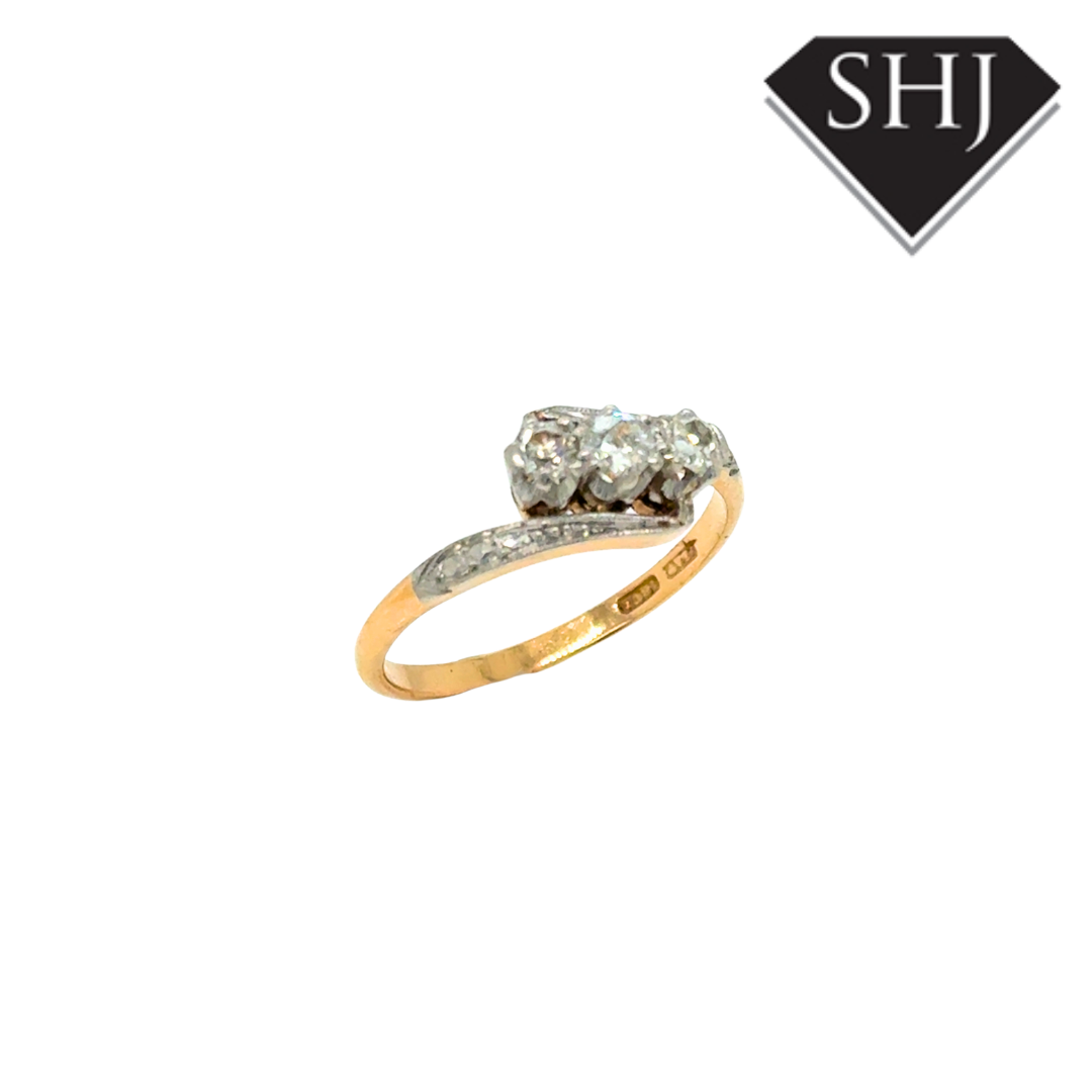 18ct Yellow Gold 3 Stone Diamond Ring