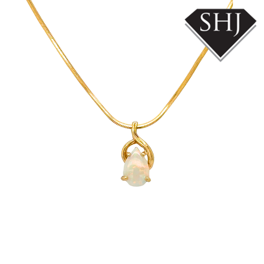 9ct Yellow Gold Opal Pendant & Chain
