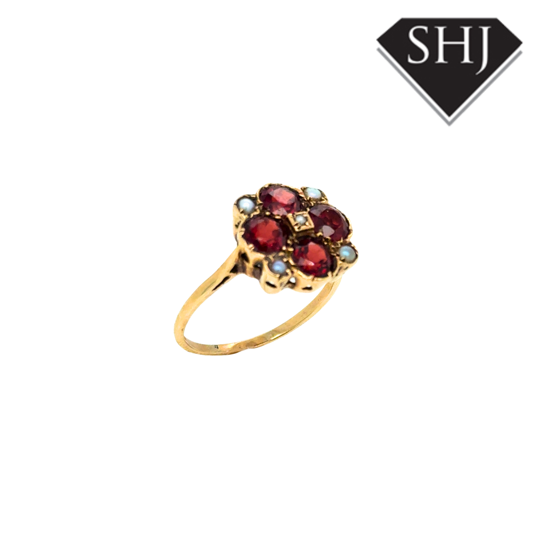 9ct Yellow Gold Garnet & Pearl Ring