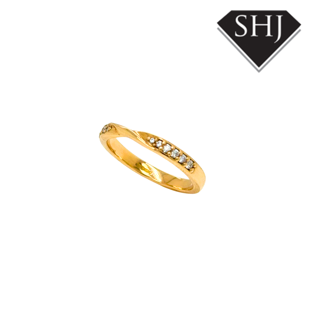 9ct Yellow Gold Ribon & Twist 0.10ct Diamond Eternity Ring