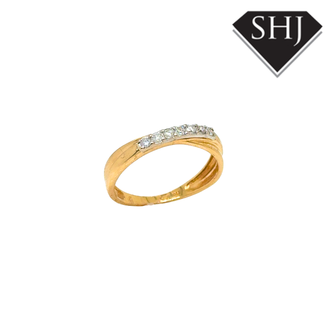 18ct Yellow Gold 7 Stone Diamond Ring