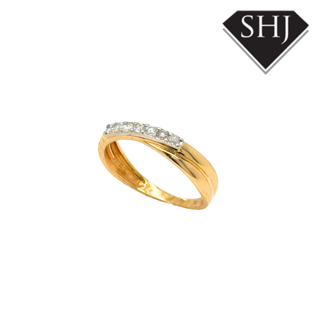 18ct Yellow Gold 7 Stone Diamond Ring