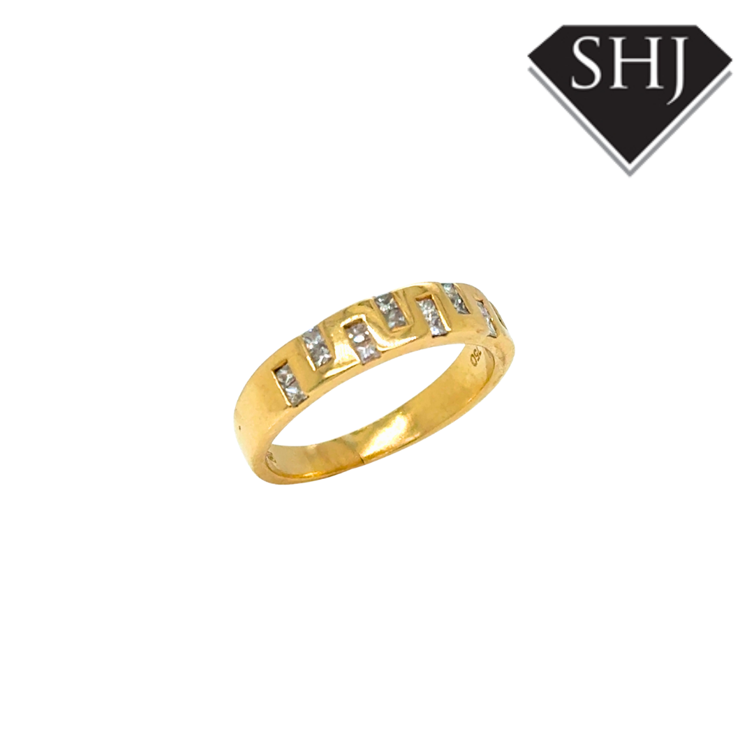18ct Yellow Gold Diamond Band