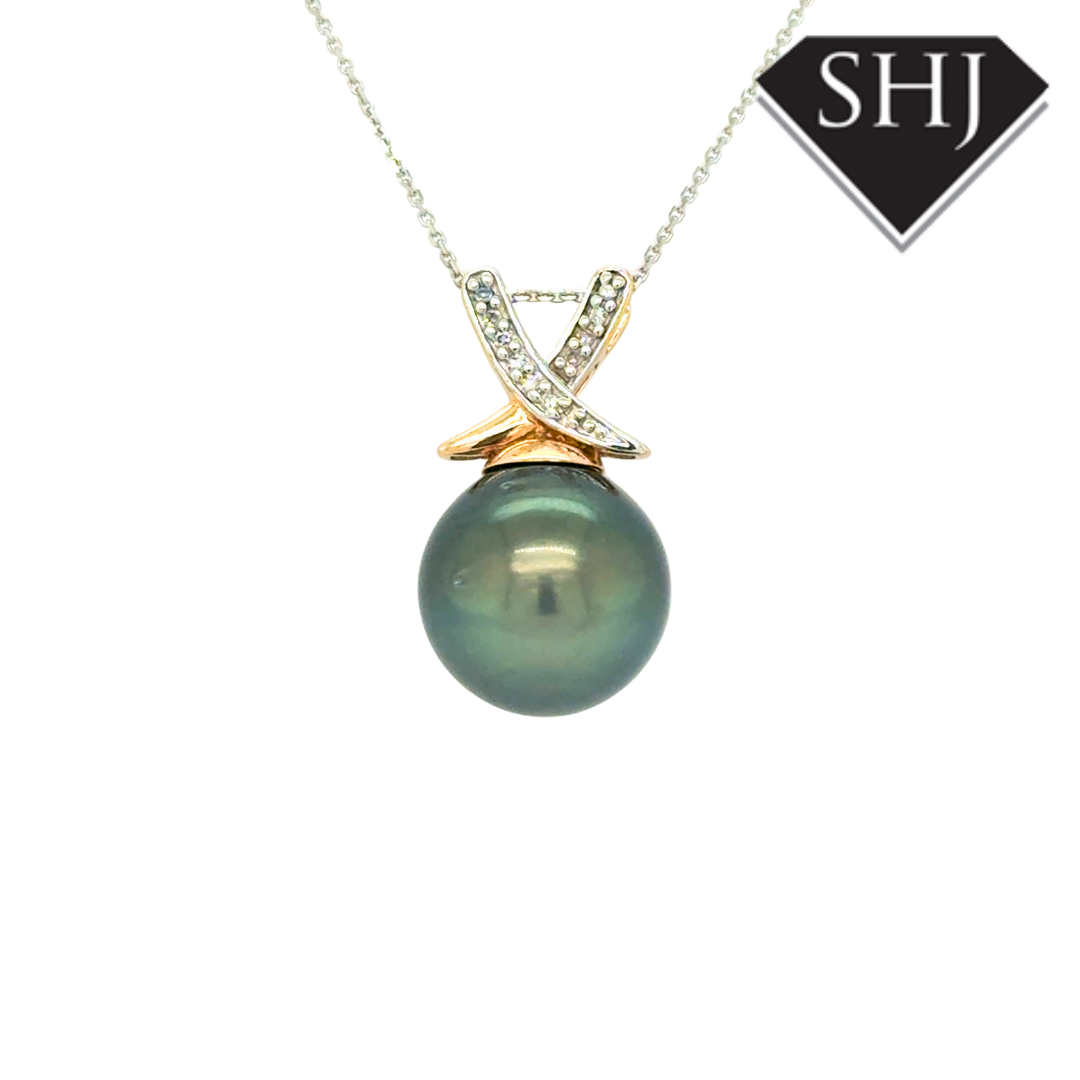 9ct Yellow Gold Tahitian Pearl Diamond Set Pendant & Chain