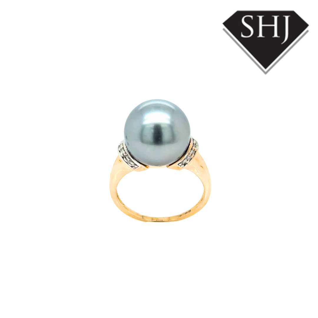 9ct Yellow Gold Tahitian Pearl Diamond Set Ring