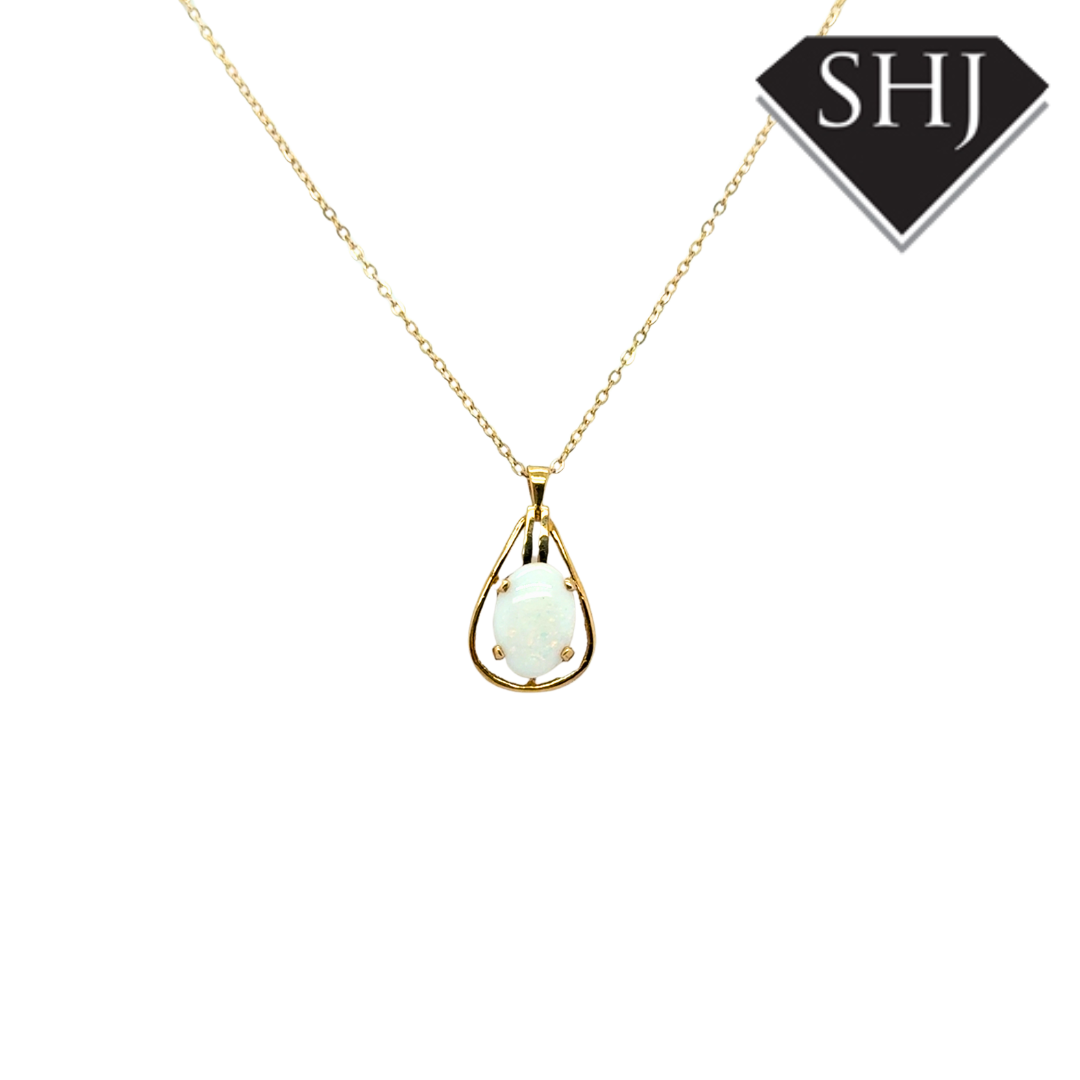 9ct Yellow Gold Opal Pendant & Chain