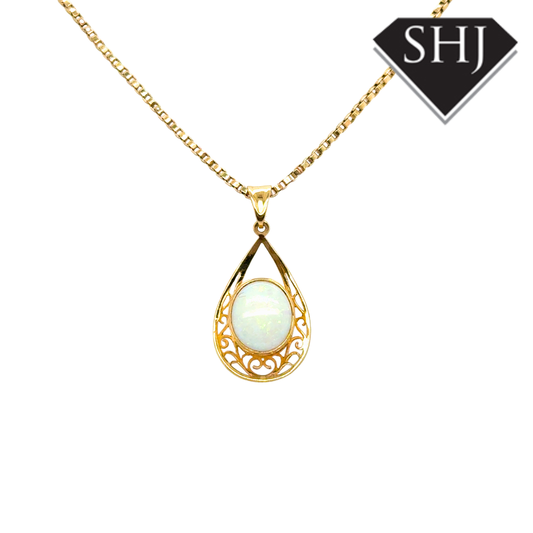 9ct Yellow Gold Opal Pendant & Chain