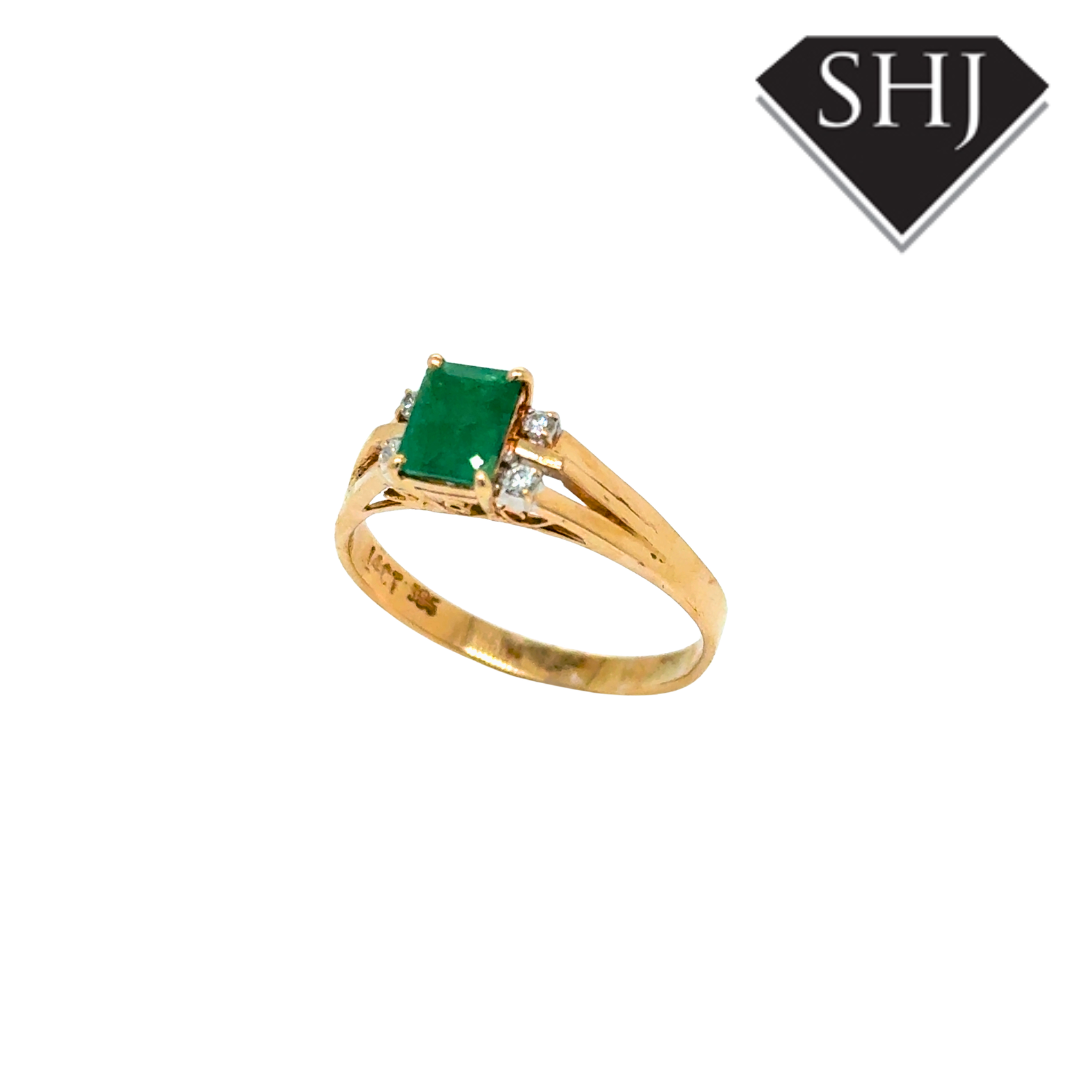 14ct Yellow Gold Emerald and Diamond Cluster Ring