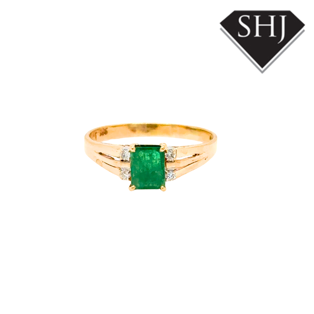 14ct Yellow Gold Emerald and Diamond Cluster Ring