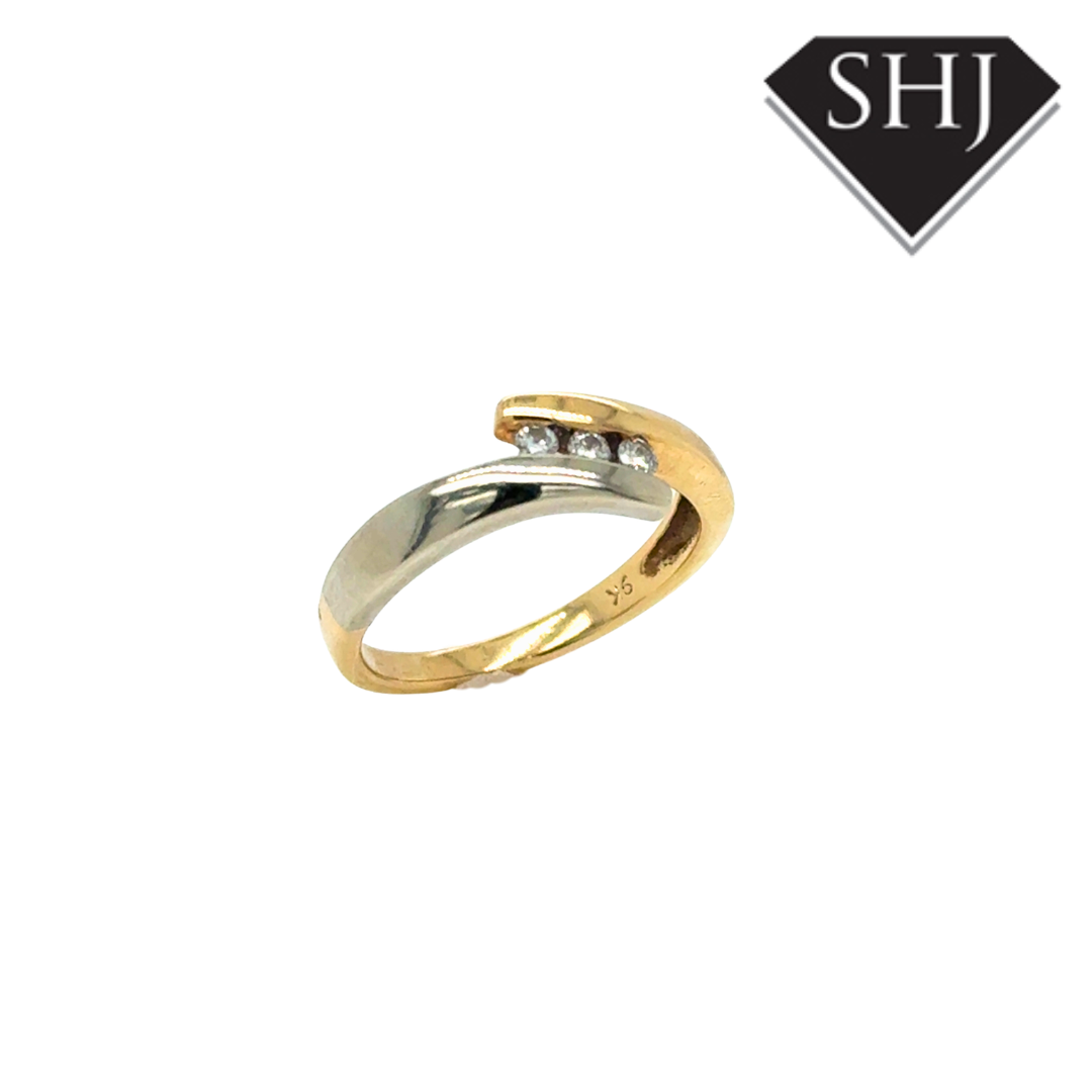 9ct Bi Coloured Gold 3 Stone Diamond Ring