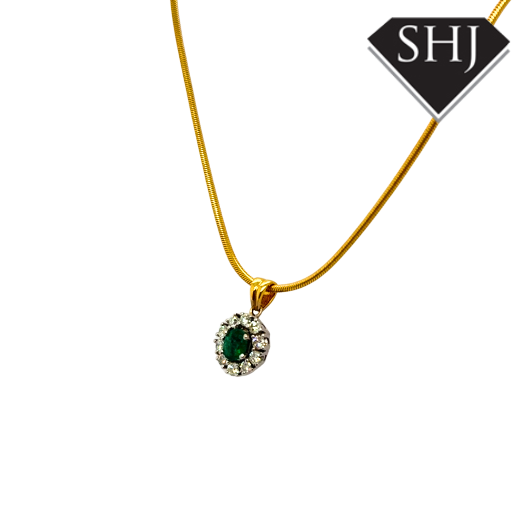 18ct Yellow Gold Emerald & Diamond Cluster Pendant & Chain