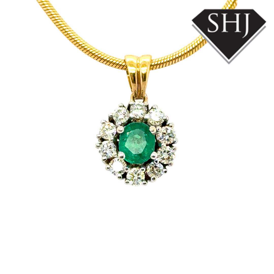 18ct Yellow Gold Emerald & Diamond Cluster Pendant & Chain