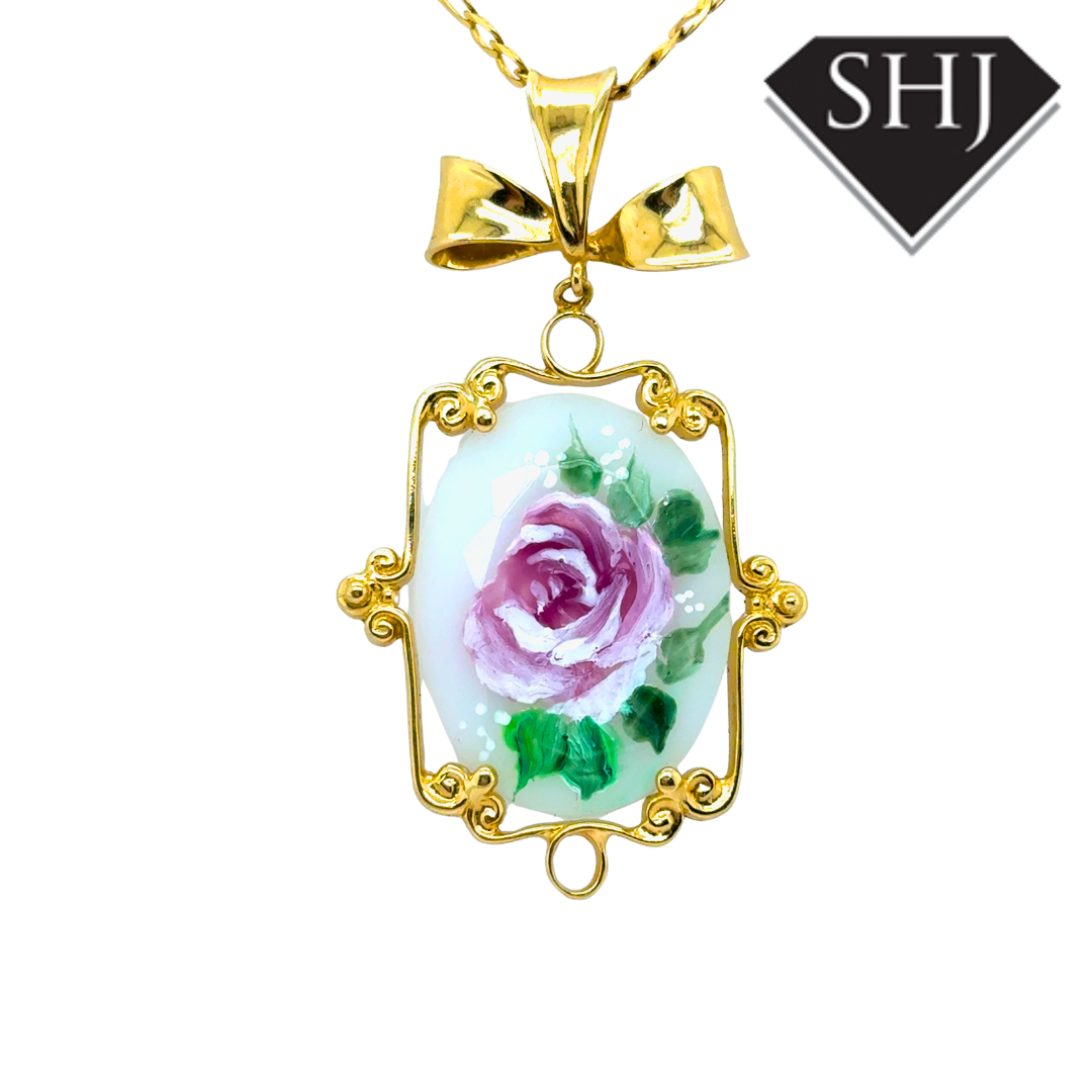 14ct Yellow Gold Quartz Enamalled Pendant & Chain