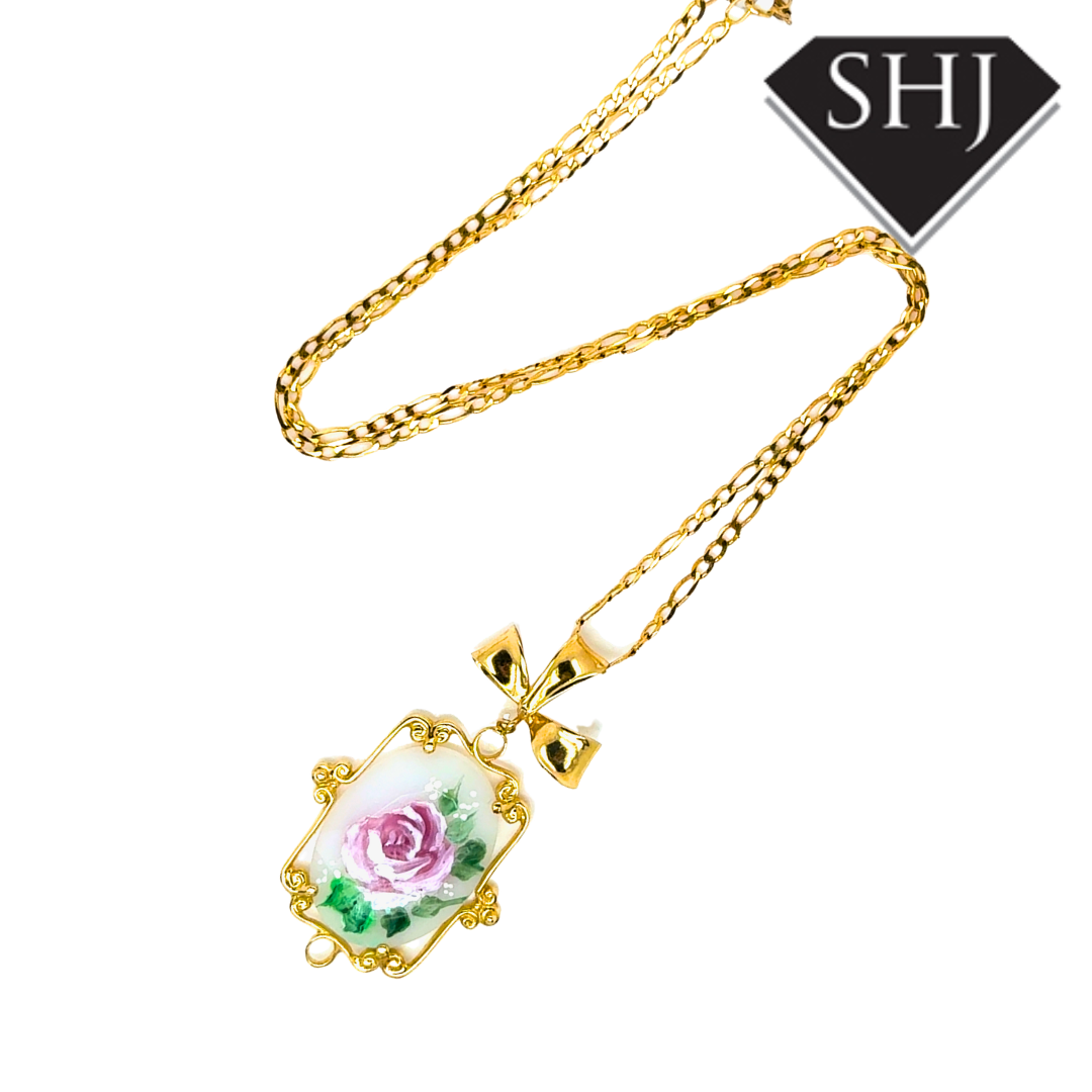 14ct Yellow Gold Quartz Enamalled Pendant & Chain