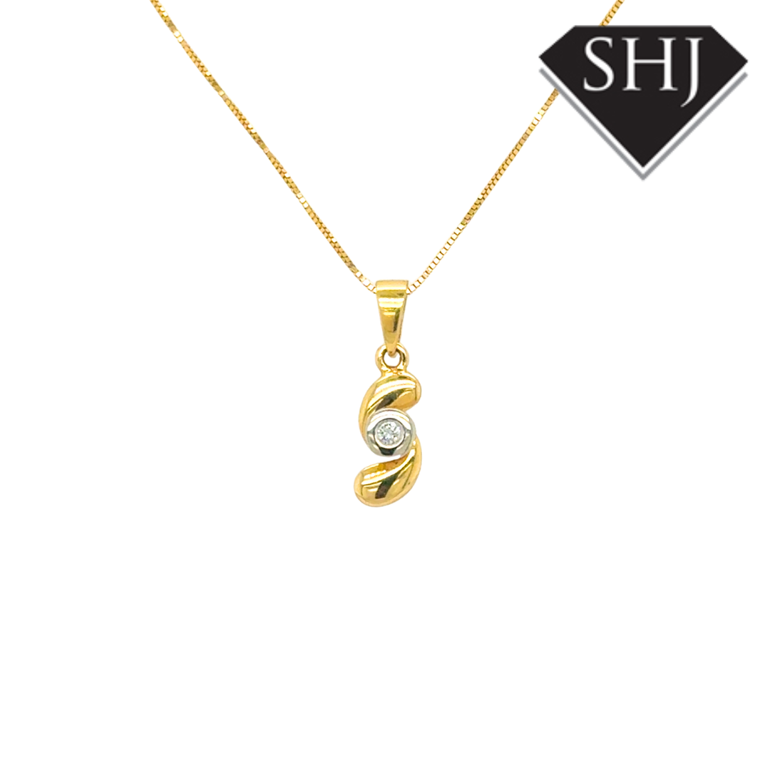 18ct Yellow Gold Diamond Pendant & Chain