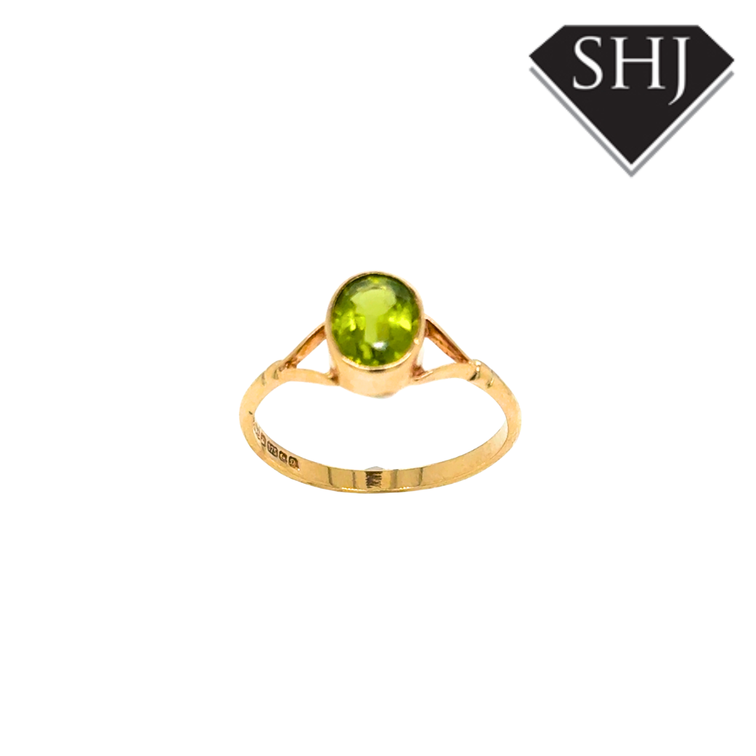 9ct Yellow Gold Peridot Ring