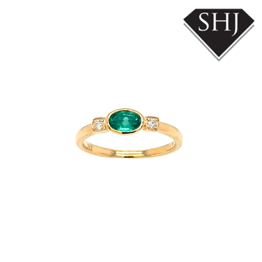 9ct Yellow Gold 0.50ct Emerald and 0.06ct Diamond Ring