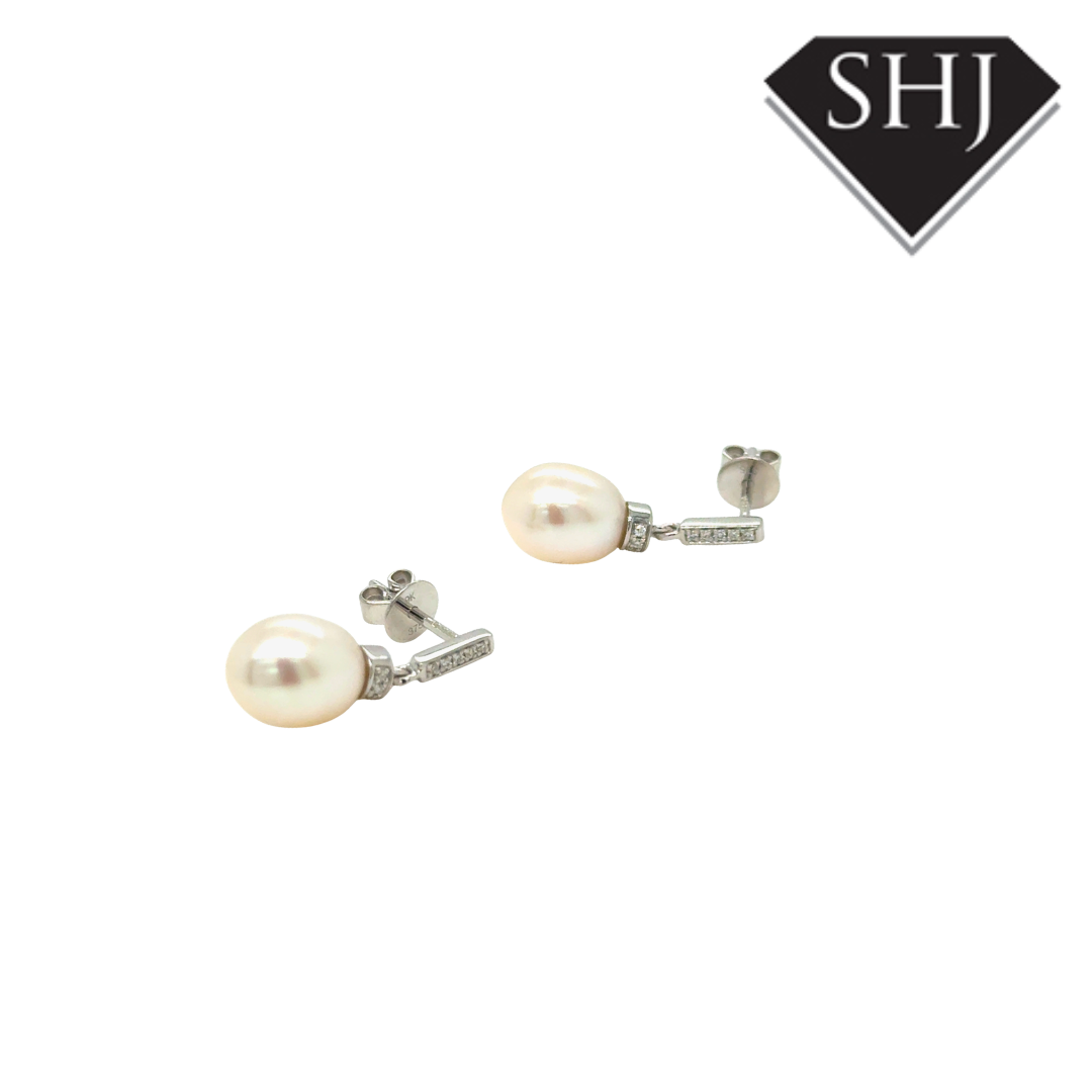 9ct White Gold Pearl & 0.06ct Diamond Drop Earrings
