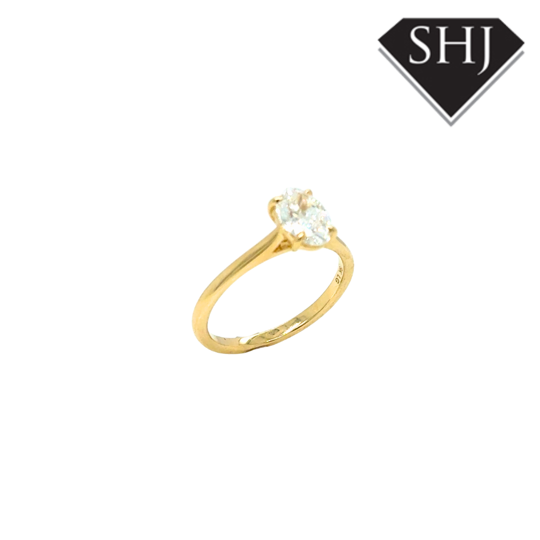 9ct Yellow Gold Lab Grown Single Stone Oval 1.03ct Diamond Ring