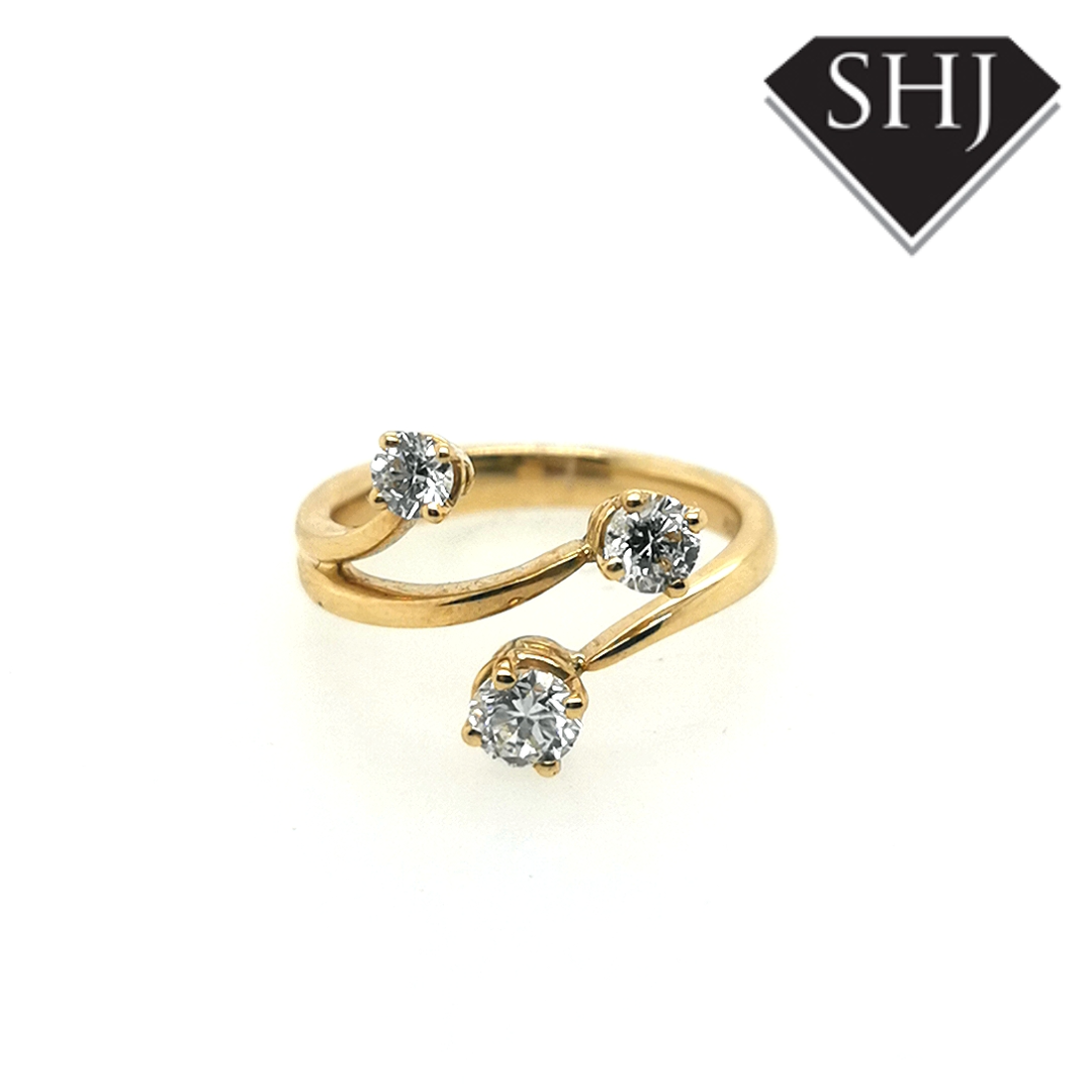 18ct Yellow Gold Diamond 3 Stone Ring