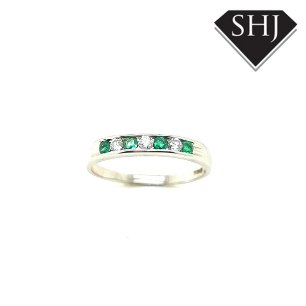 9ct White Gold Emerald and Diamond 7 Stone Eternity Ring