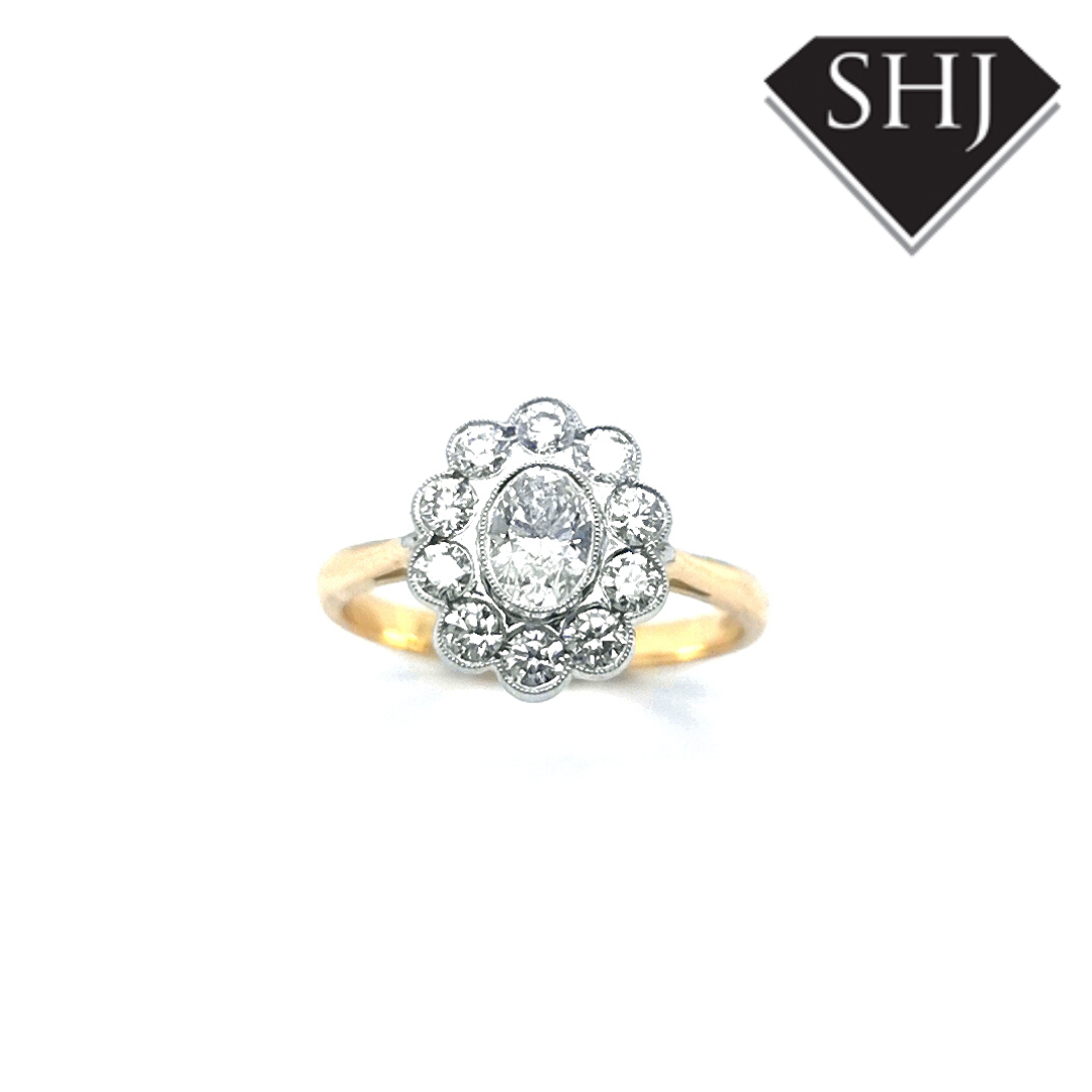 18ct Yellow Gold Diamond Cluster 0.89 F