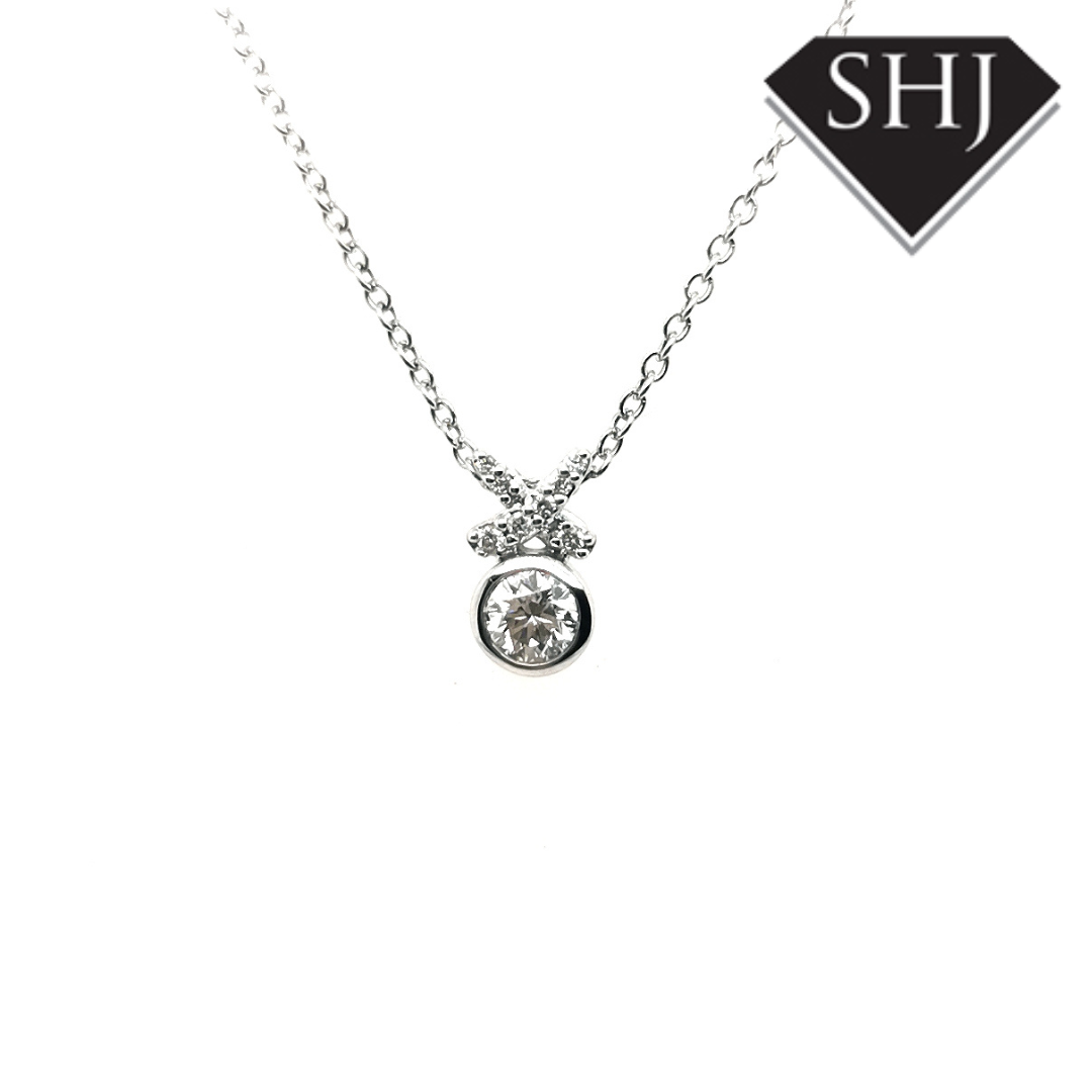 18ct White Gold Diamond Kiss Diamond Slider Pendant