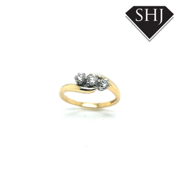 18ct Yellow Gold 3 Stone Diamond Ring